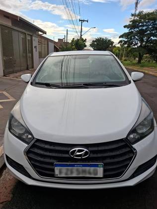 HYUNDAI HB20 1.0 COMFORT 12V FLEX 4P MANUAL